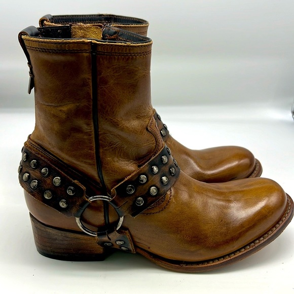 Freebird by Steven Shoes - Freebird - NWT Ramone Tan Leather Western Embellished Harness Ankle Boots Size 6